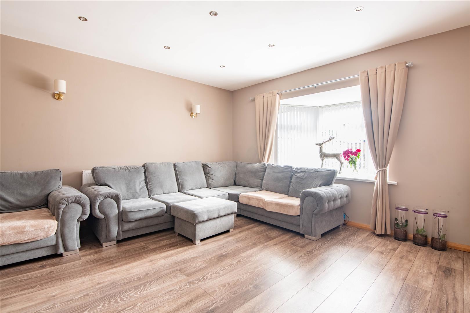 4 bed property in Stewart Avenue, Bolton